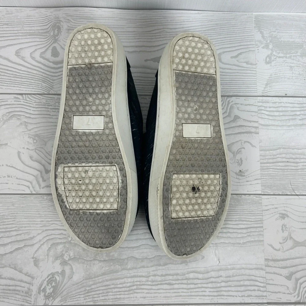 Pink Floyd Slip-On Shoes Size 7‎ Black Canvas Casual Sneakers Men's or women's